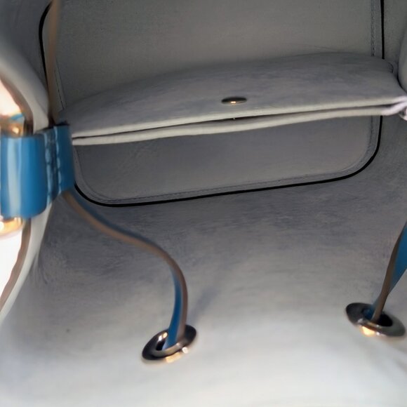 Louis Vuitton Noé BB Bag in Epi Leather with LV Strap and Charm - Picture 15 of 17